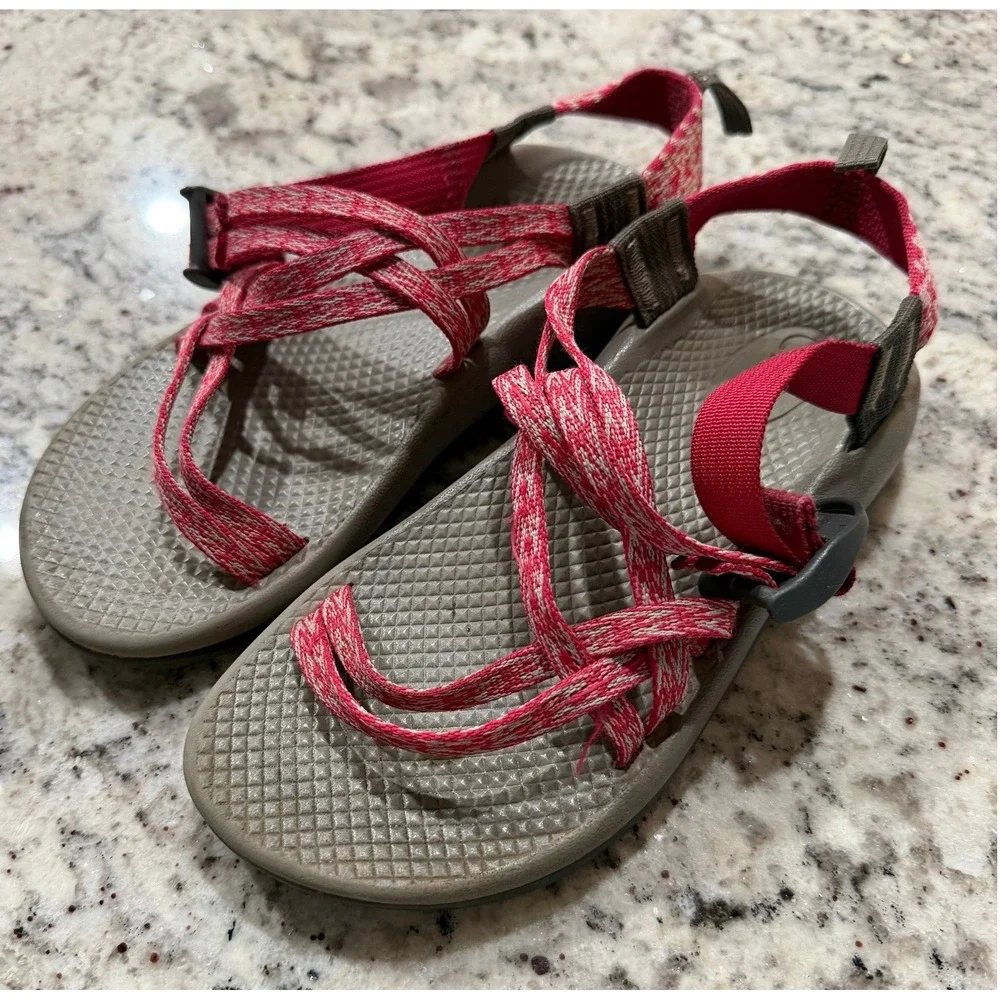 Chaco Kids Z1 Ecotread Pink White Patterned Strappy Sport Sandals Size 3